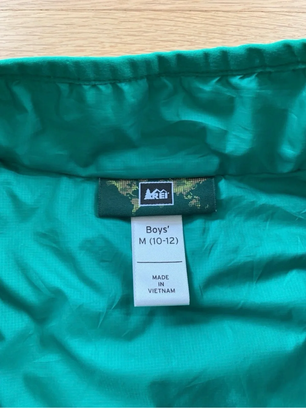 REI Kids Green Puffer Down Jacket Medium 10-12 - small stains